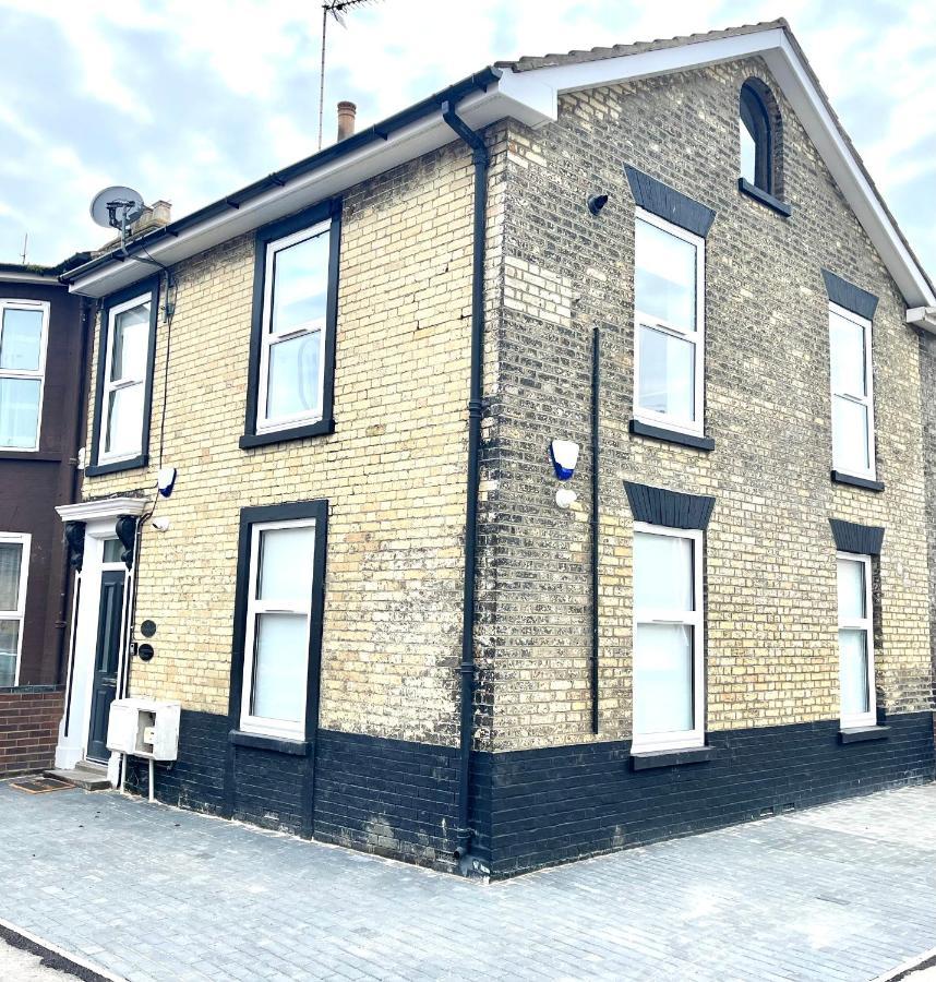 Corner Stone House - 2